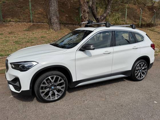 BMW X1 2.0 16V TURBO ACTIVEFLEX SDRIVE20I X-LINE PLUS 4P AUTOMÁTICO